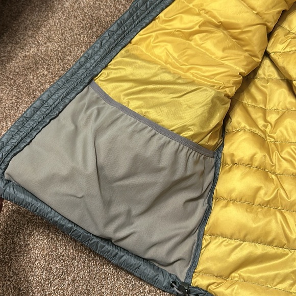 LL Bean Down Puffer L - Picture 5 of 8